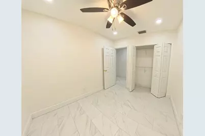 341 Henthorne Drive, Palm Springs, FL 33461 - Photo 13