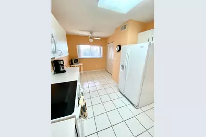 4735 Lucerne Lakes Boulevard E #410, Lake Worth, FL 33467 - Photo 19