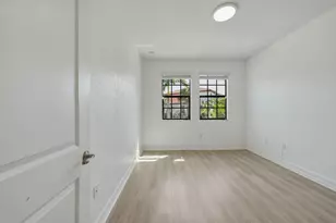11562 SW 13th Ln, Pembroke Pines, FL 33025 - Photo 23