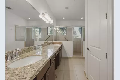 11562 SW 13th Lane, Pembroke Pines, FL 33025 - Photo 17