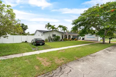1780 SW 12th Street, Boca Raton, FL 33486 - Photo 31