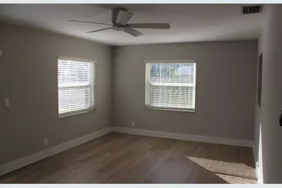 2104 NE 1st Court, Boynton Beach, FL 33435 - Photo 9