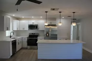 2104 NE 1st Ct, Boynton Beach, FL 33435 - Photo 5