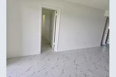 7900 Fairview Drive #206, Tamarac, FL 33321 - Photo 5
