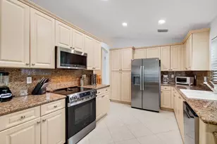 9895 Tallyrand Dr, Lake Worth, FL 33467 - Photo 11