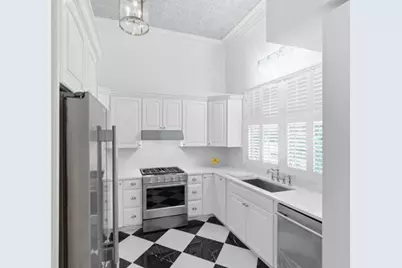 207 E Gwinnett Street, Savannah, GA 31401 - Photo 17