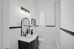 207 E Gwinnett St, Savannah, GA 31401 - Photo 23