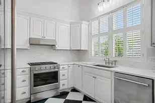 207 E Gwinnett St, Savannah, GA 31401 - Photo 19