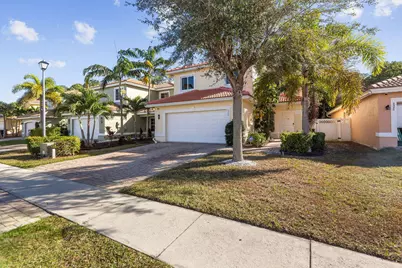 6384 Adriatic Way, West Palm Beach, FL 33413 - Photo 3