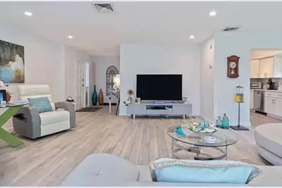 415 Pine Tree Court #16, Atlantis, FL 33462 - Photo 3