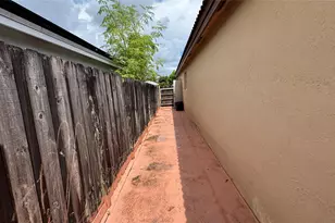 14332 SW 163rd St, Miami, FL 33177 - Photo 29