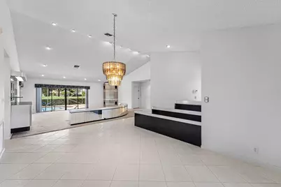 10775 Boca Woods Lane, Boca Raton, FL 33428 - Photo 17