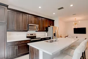 576 Parsons Wy, Deerfield Beach, FL 33442 - Photo 3