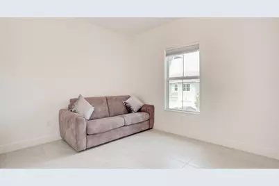576 Parsons Way, Deerfield Beach, FL 33442 - Photo 5