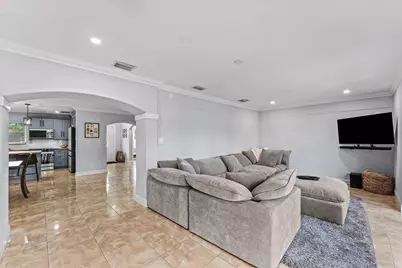 4481 SW 37th Avenue, Dania Beach, FL 33312 - Photo 17