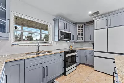 4481 SW 37th Avenue, Dania Beach, FL 33312 - Photo 13