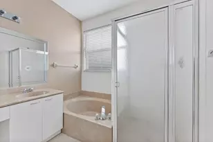 15350 NW 6th Ct, Pembroke Pines, FL 33028 - Photo 17