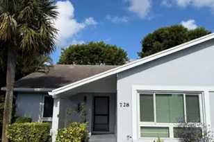 728 Lago Rd, Delray Beach, FL 33445 - Photo 1