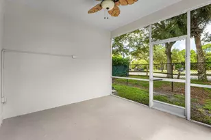 196 Seminole Lakes Dr, Royal Palm Beach, FL 33411 - Photo 27