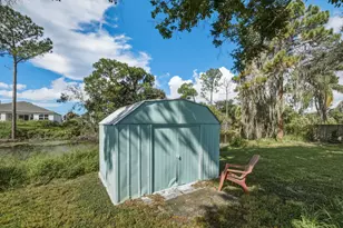 662 SE Essex Dr, Port Saint Lucie, FL 34984 - Photo 33