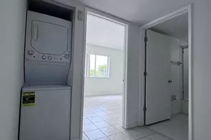 551 NW 82nd Ave, Miami, FL 33126 - Photo 11