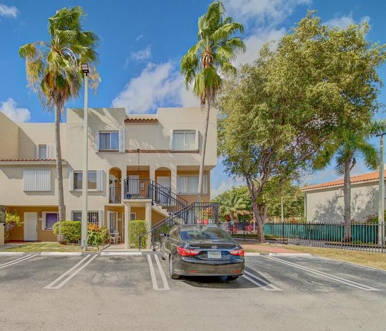 551 NW 82nd Ave #526 - 551 NW 82nd Ave #526, Miami, FL 33126 Luxury Property | Jose Angel Pina