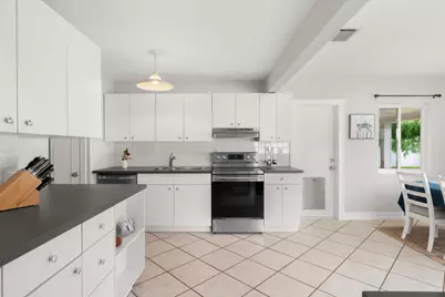 4761 NE 2nd Terrace, Oakland Park, FL 33334 - Photo 13