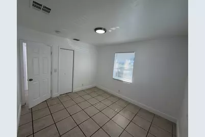 1021 Henrietta Avenue, West Palm Beach, FL 33401 - Photo 5