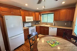 21 Lexington Ln W, Palm Beach Gardens, FL 33418 - Photo 9