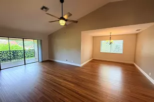 21 Lexington Ln W, Palm Beach Gardens, FL 33418 - Photo 29