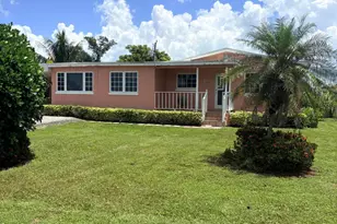 1117 NE 23rd St, Belle Glade, FL 33430 - Photo 1