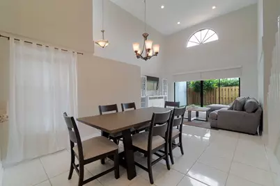 13547 Fountain View Boulevard, Wellington, FL 33414 - Photo 7