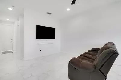 880 Millbrae Court #3, West Palm Beach, FL 33401 - Photo 9