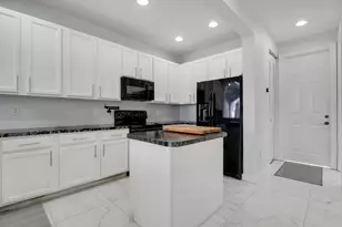 880 Millbrae Ct, West Palm Beach, FL 33401 - Photo 11