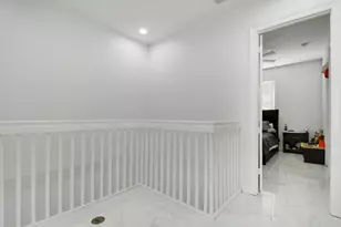 880 Millbrae Ct, West Palm Beach, FL 33401 - Photo 17