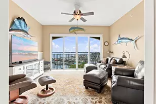 34 Harbour Isle Dr W, Fort Pierce, FL 34949 - Photo 1