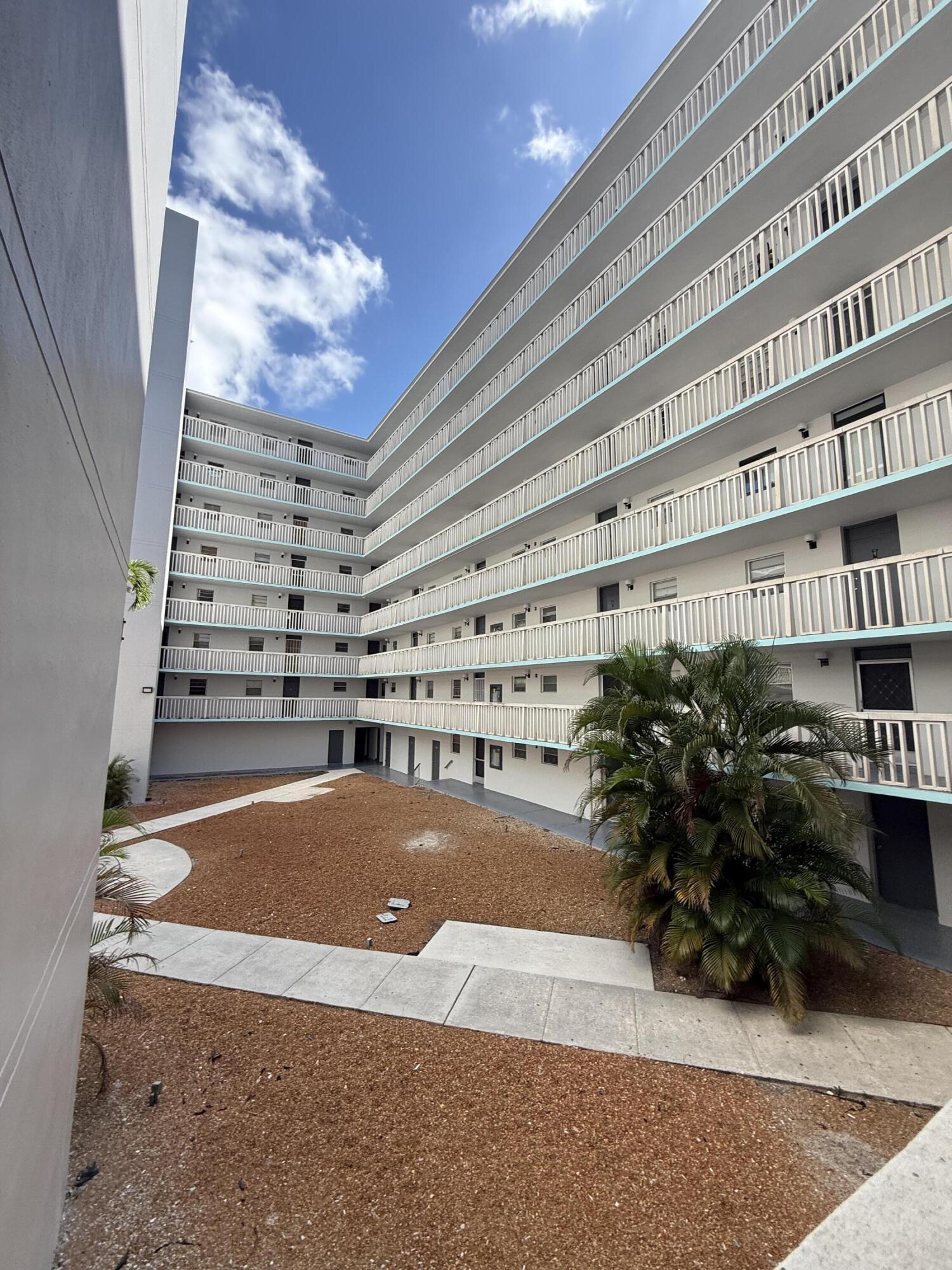 15600 NW 7th Ave #211 - 15600 NW 7th Ave #211, Miami, FL 33169 Luxury Property | Jose Angel Pina