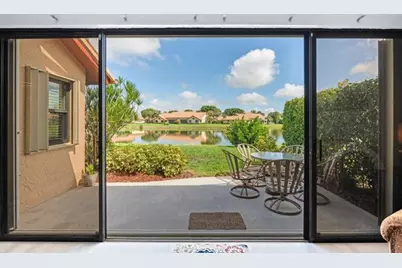 8486 Heather Place, Boynton Beach, FL 33472 - Photo 9