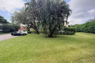 24 Lexington Ln W, Palm Beach Gardens, FL 33418 - Photo 27