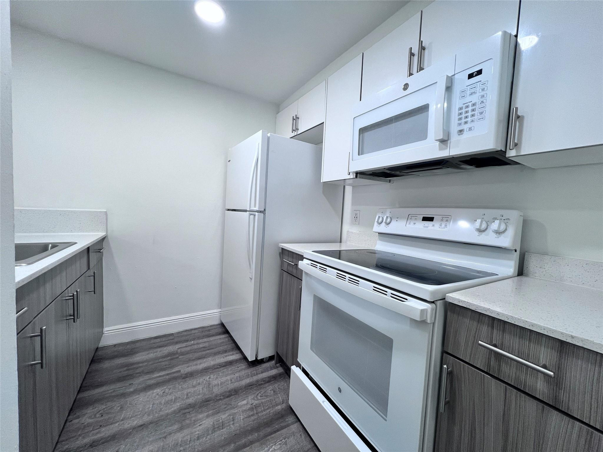 1196 NW 40th Ave #94-404 - 1196 NW 40th Ave #94-404, Lauderhill, FL 33313 Luxury Property | Jose Angel Pina