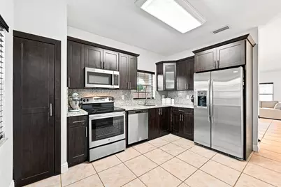 1115 SW 180th Terrace, Pembroke Pines, FL 33029 - Photo 3