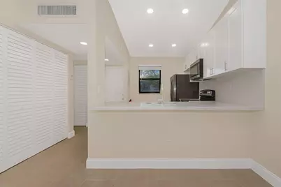 9951 Nob Hill Place #9951, Sunrise, FL 33351 - Photo 5