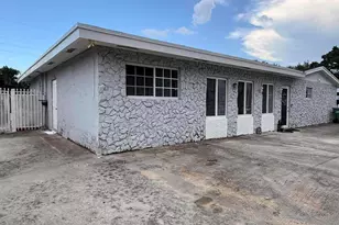 17131 NW 44th Ave, Miami Gardens, FL 33055 - Photo 9