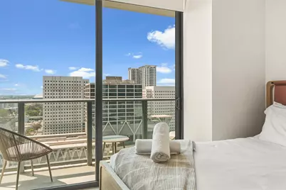 11 NE 6th Street #2215, Miami, FL 33132 - Photo 17