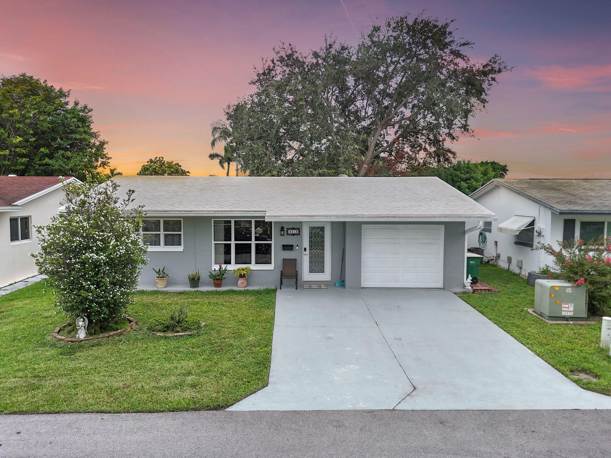 4312 NW 47th St - 4312 NW 47th St, Tamarac, FL 33319 Luxury Property | Jose Angel Pina
