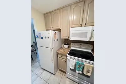 95 Coventry D, West Palm Beach, FL 33417 - Photo 3