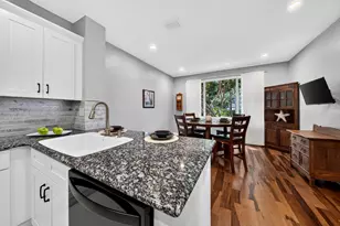 12522 NW 57th Ct, Coral Springs, FL 33076 - Photo 9