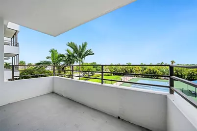 600 Three Islands Boulevard #301, Hallandale Beach, FL 33009 - Photo 17