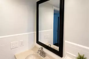 1900 NE 8th Ct, Fort Lauderdale, FL 33304 - Photo 13