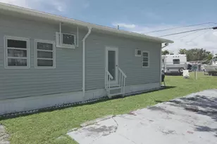 2773 NW 29th Pl, Oakland Park, FL 33311 - Photo 23